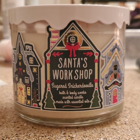 Santa's Workshop Sugared Snickerdoodle candle